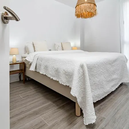Lm10bb- Modern Ground Floor Flat In Le Mirage Apartment