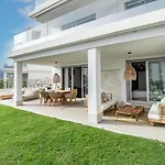 Apartment Lm10bb- Modern Living With Large Sunny Terrace