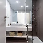 Apartment Lm10Bb- Modern Living With Large Sunny Terrace *