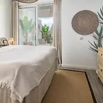 Lm10bb- Modern Living With Large Sunny Terrace
