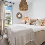 Lm10bb- Modern Living With Large Sunny Terrace Apartment Estepona