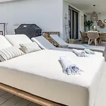 Lm10bb- Modern Living With Large Sunny Terrace