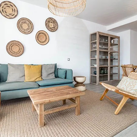 Lm10Bb- Modern Living With Large Sunny Terrace Apartment Estepona