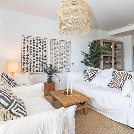 Lm10bb- Modern Living With Large Sunny Terrace