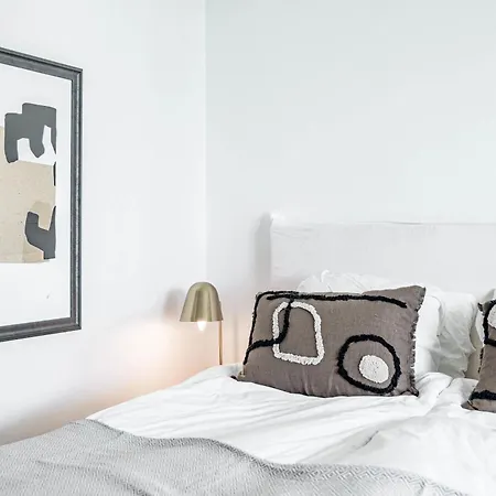 Appartement Lm10bb- Modern Living With Large Sunny Terrace