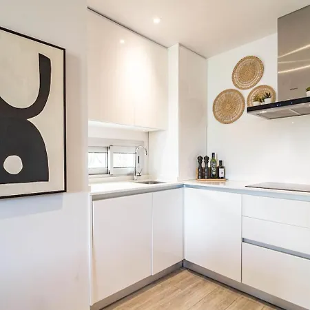 Lm10bb- Modern Living With Large Sunny Terrace Appartement *
