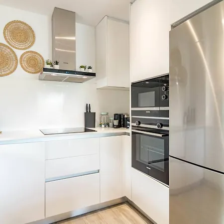 Lm10bb- Modern Living With Large Sunny Terrace Appartement Estepona