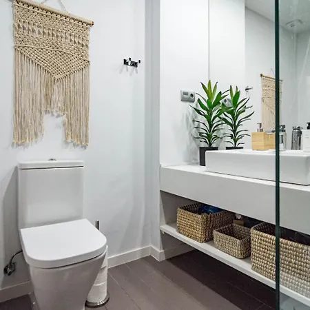 Appartement Lm10bb- Modern Living With Large Sunny Terrace *